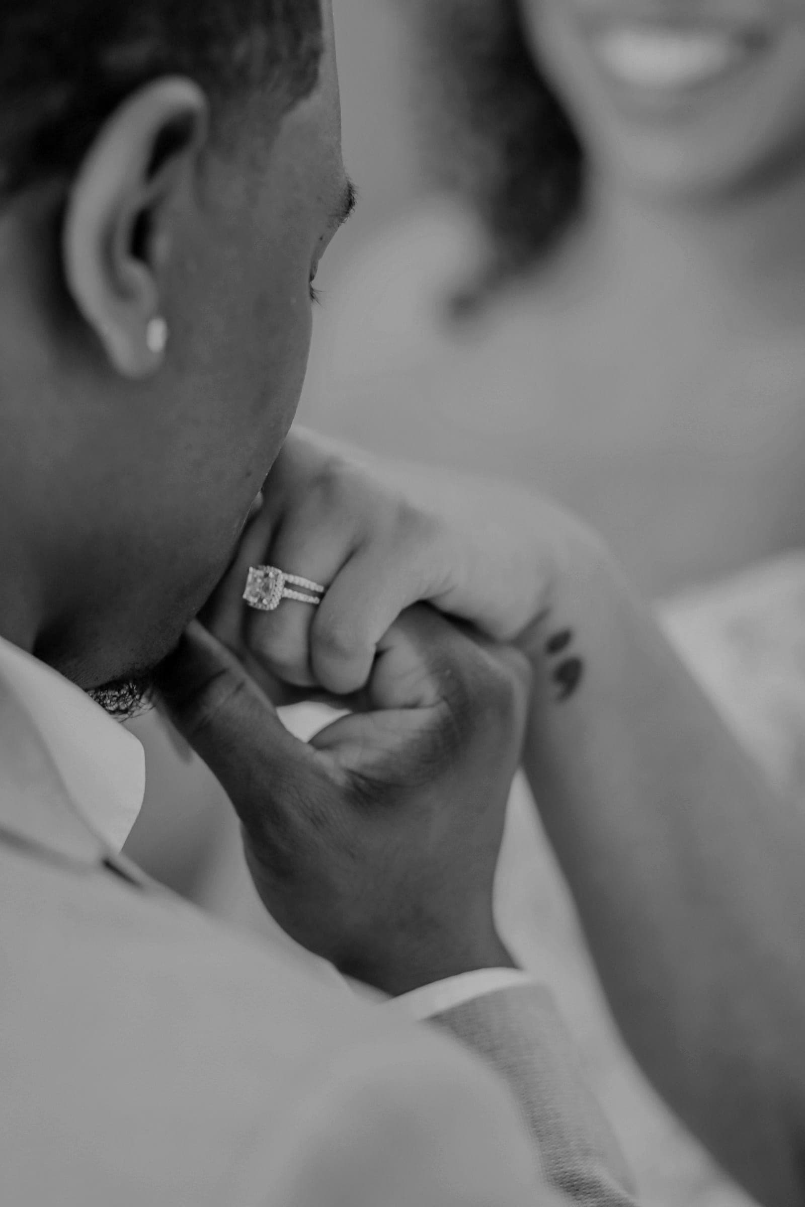 Raphaël kissing Joséphine's hand, her ring in close-up